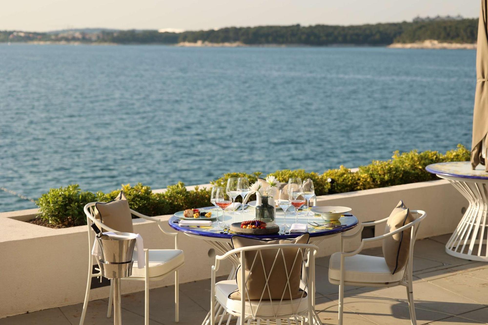 Grand Hotel Brioni Pula, A Radisson Collection Hotel Esterno foto View from the hotel