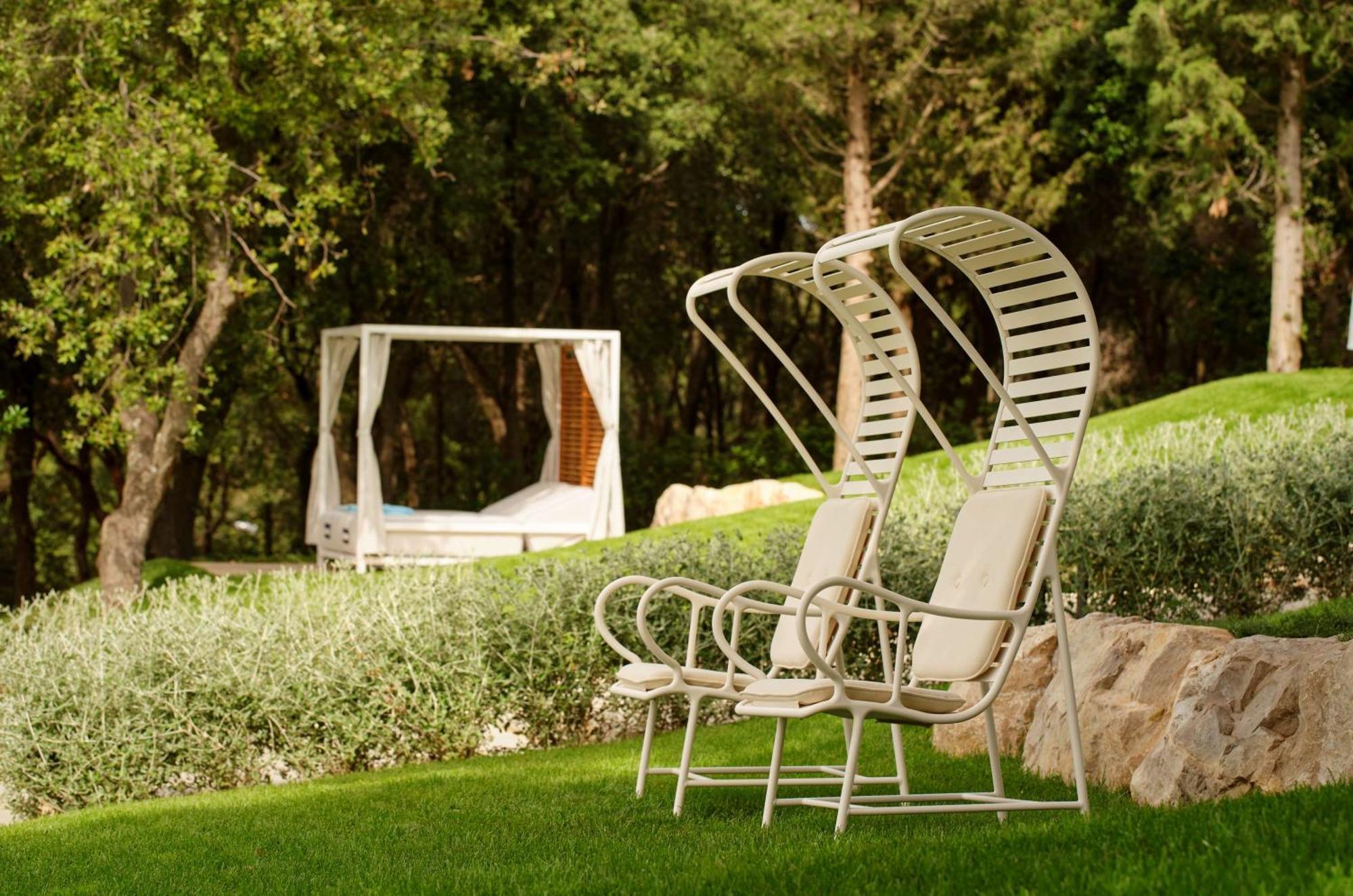 Grand Hotel Brioni Pula, A Radisson Collection Hotel Esterno foto The resort's pool area