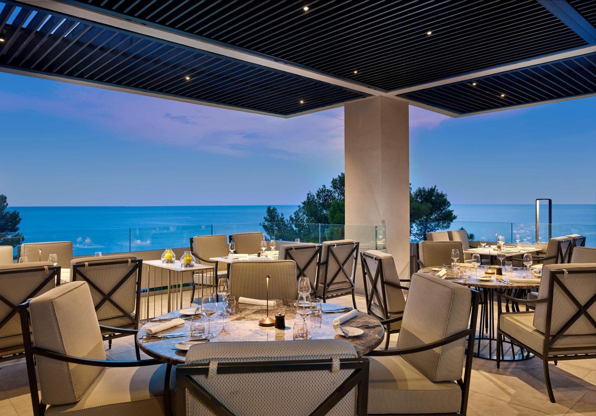 Grand Hotel Brioni Pula, A Radisson Collection Hotel Esterno foto The Deck